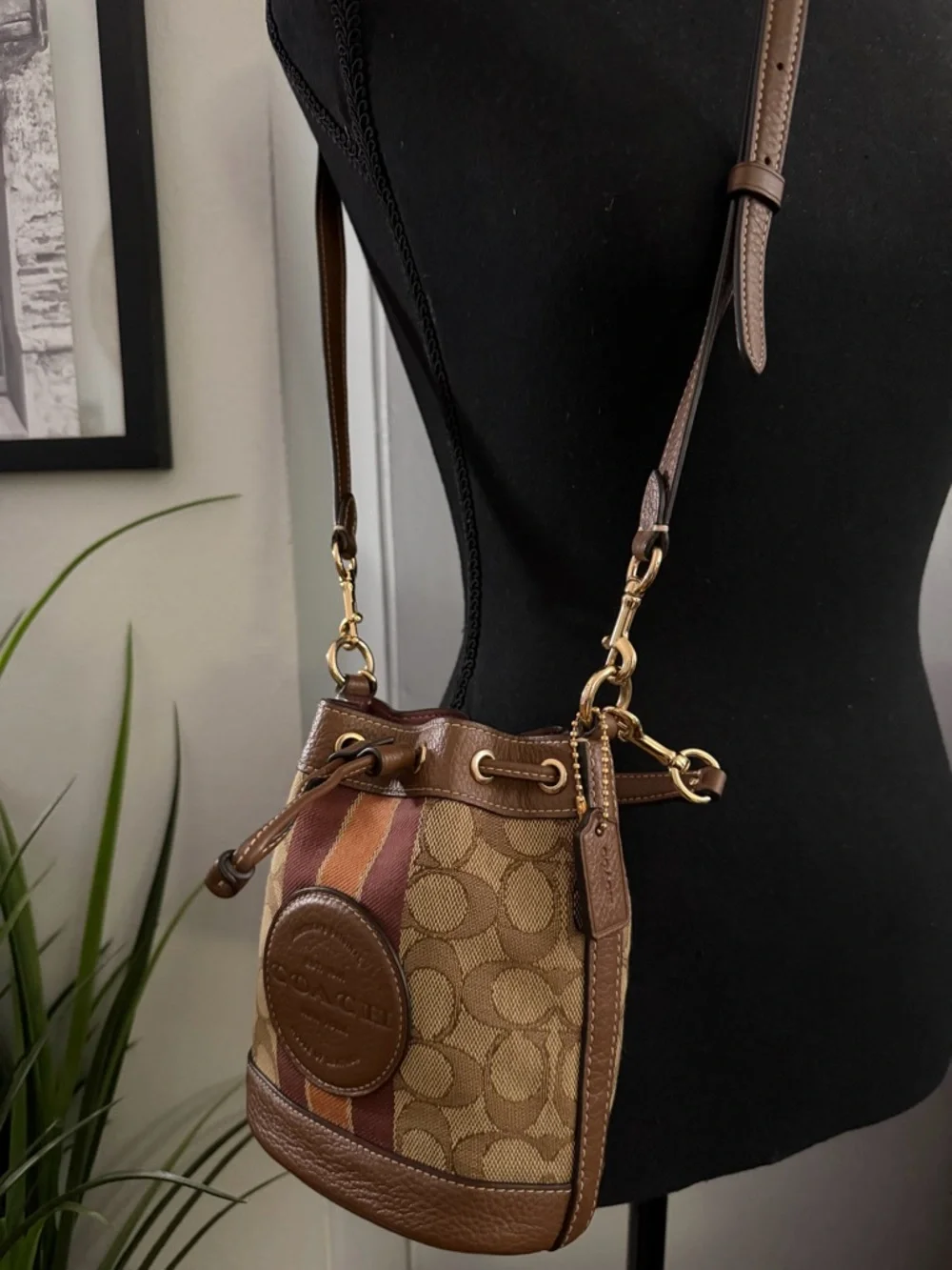 Coach Mini Dempsey Bucket Bag - Picture 10 of 11